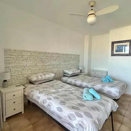Appartement Cristianos With Sea Views C109