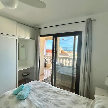 Cristianos With Sea Views C109 Appartement *